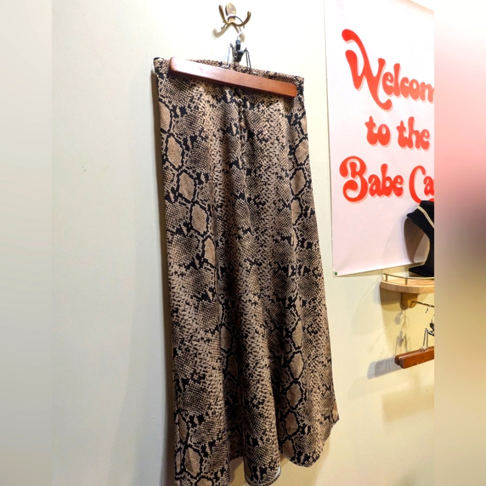 Zara Button Down Split Seam Snakeskin Print Maxi Skirt Size